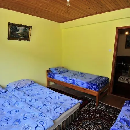 Domacinstvo Popov Most *