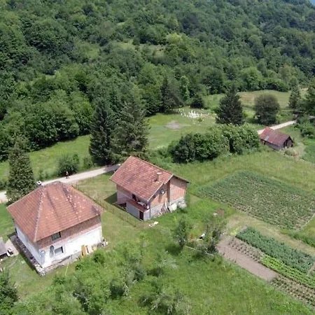 Domacinstvo Popov Most