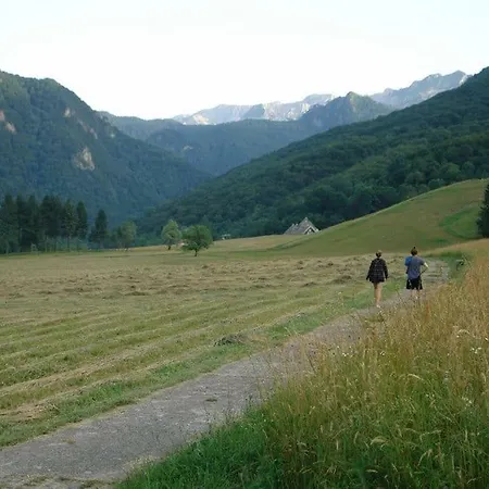 Domacinstvo Popov Most Landsted